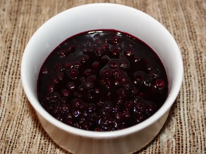 Sauce van blauwe bessen, licht en fruitig