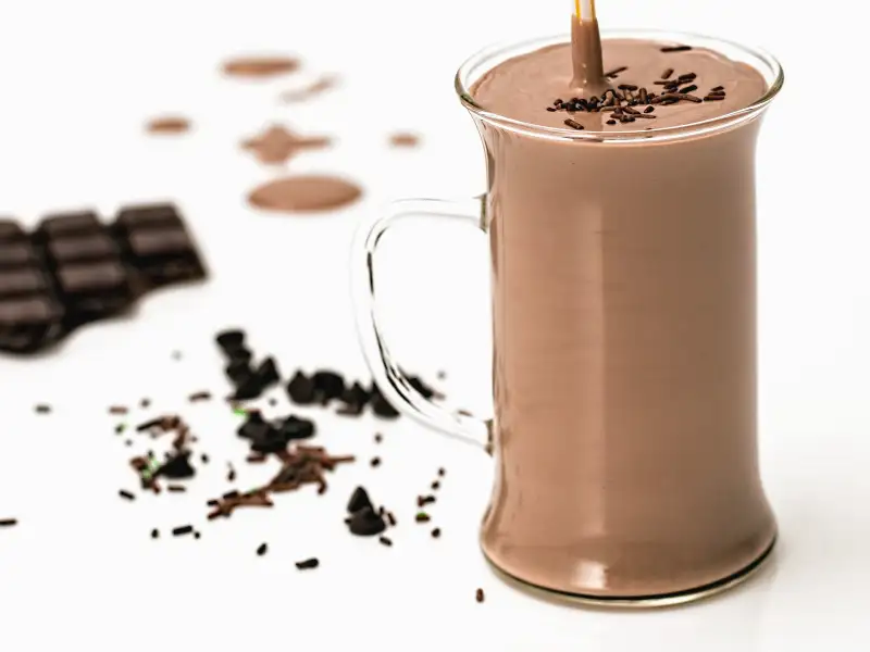 Huisgemaakt chocolademelk
